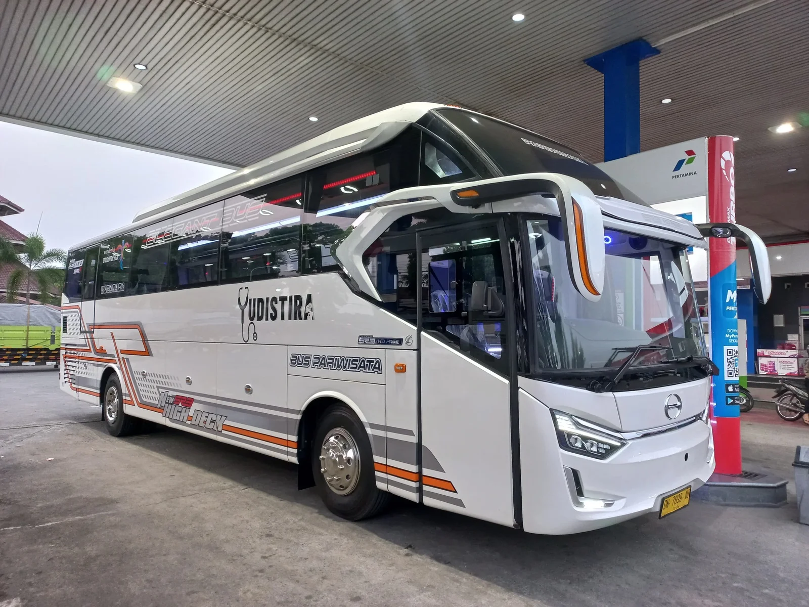 Big Bus 50 Seat