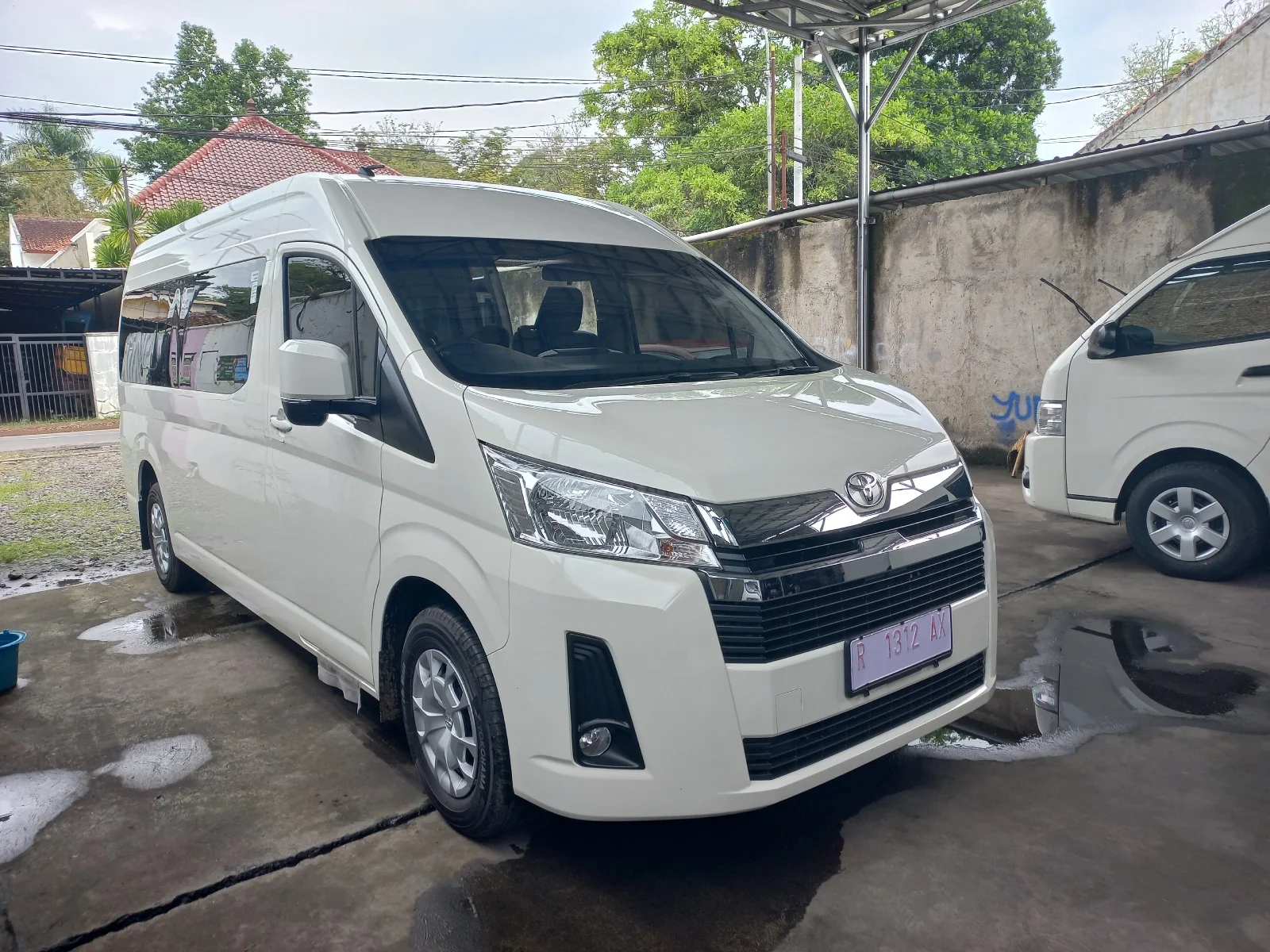 Hiace Std / Premio Standart