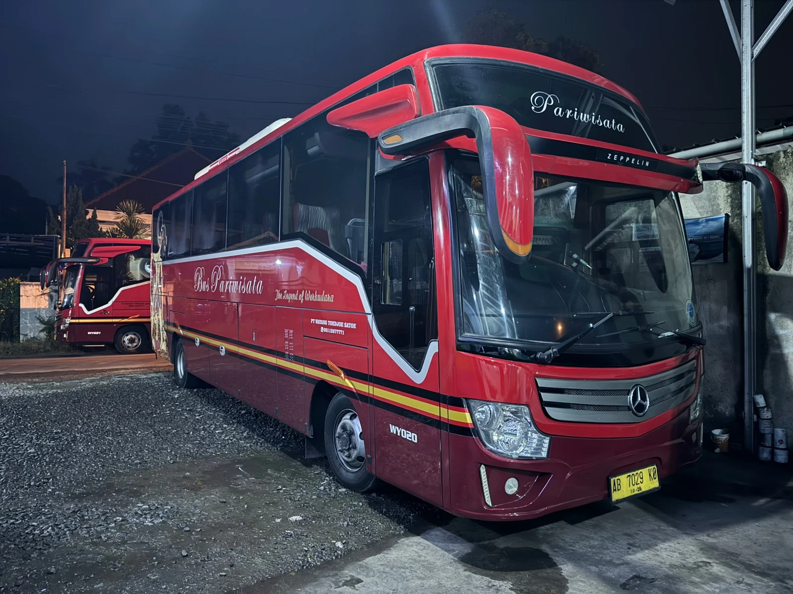 Medium Bus 30-39 Seat